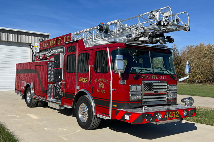 s148889_HP 75 Aerial Ladder2
